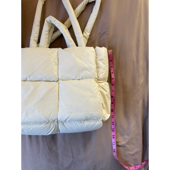 Women's Cream Puffer Tote Bag One Size - Picture 9 of 9